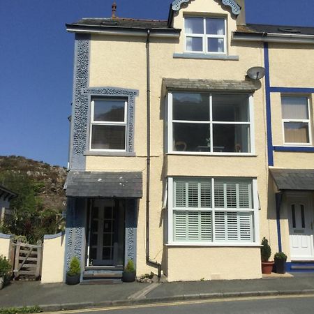 Ty'N Y Gwynt Apartamento Criccieth Exterior foto