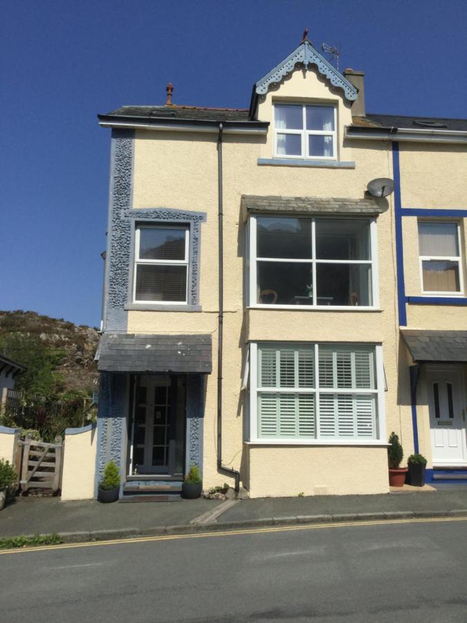 Ty'N Y Gwynt Apartamento Criccieth Exterior foto